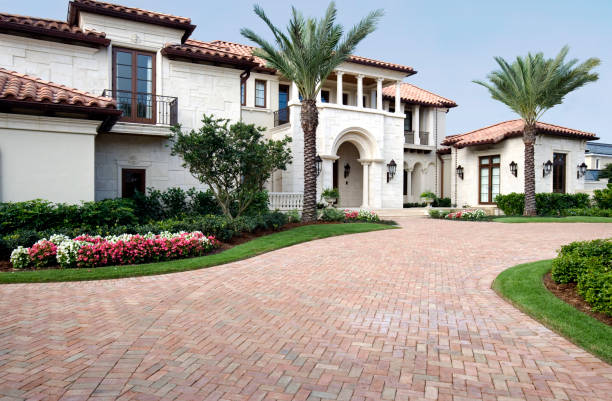 Best Residential Driveway Paver Services  in Lowell, MA